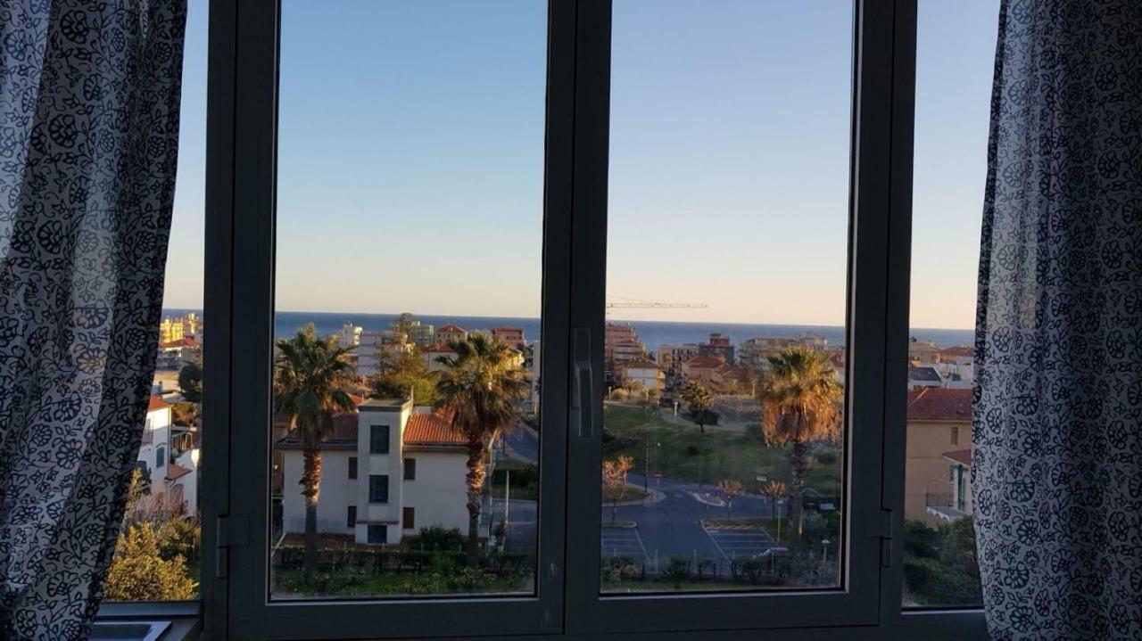 Very Cosy House With Fabulous Sea View! Pietra Ligure Exterior photo