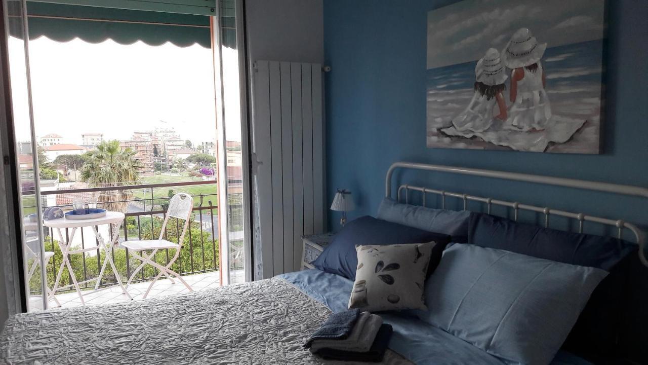 Very Cosy House With Fabulous Sea View! Pietra Ligure Room photo