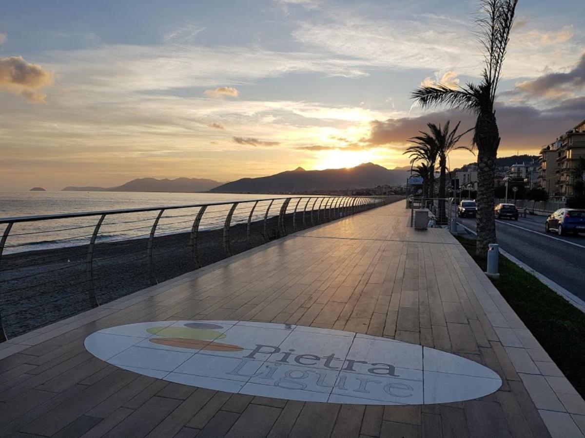Very Cosy House With Fabulous Sea View! Pietra Ligure Room photo